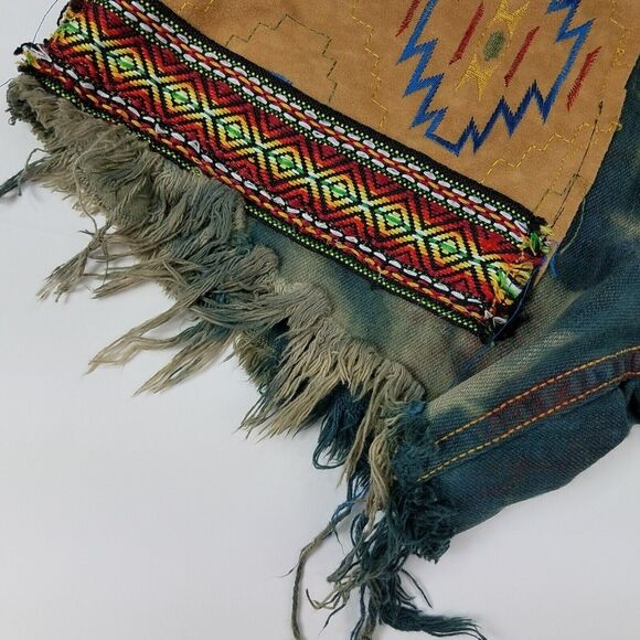 Freeworld Denim Shorts Cut Off Distressed Embroidered Acid Wash Size 30 - Picture 5 of 11